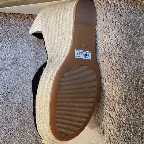 Platform Wedges - Picture 6 of 7